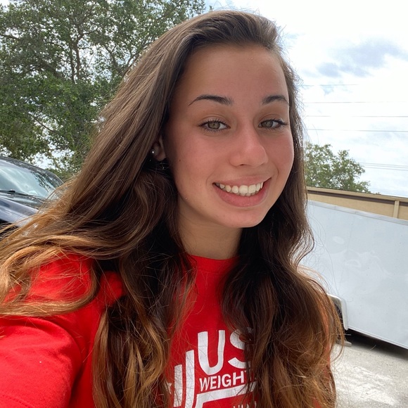 Meet your Posher, Sarah - Picture 1 of 1